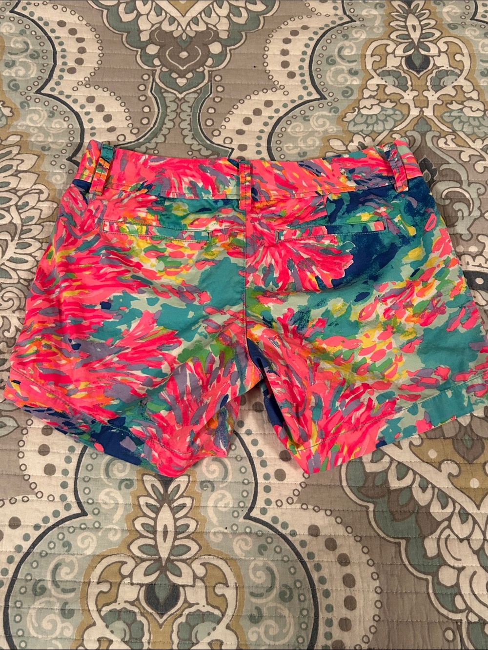 Lilly Pulitzer Callahan Neon Pink Multi-Color Floral Print Shorts - Picture 6 of 12